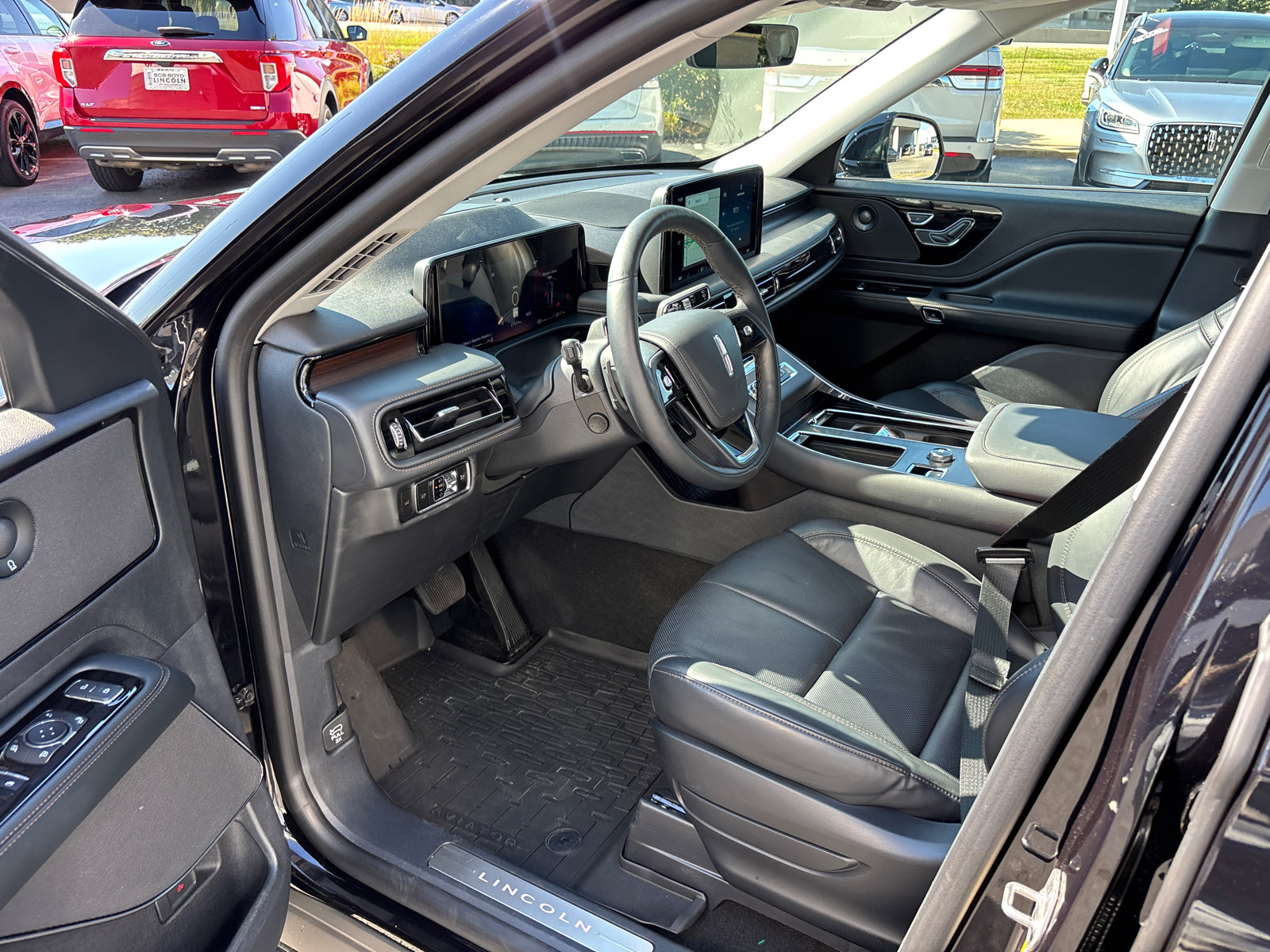 New 2025 Lincoln Aviator Reserve w/ Illumination Package image 26