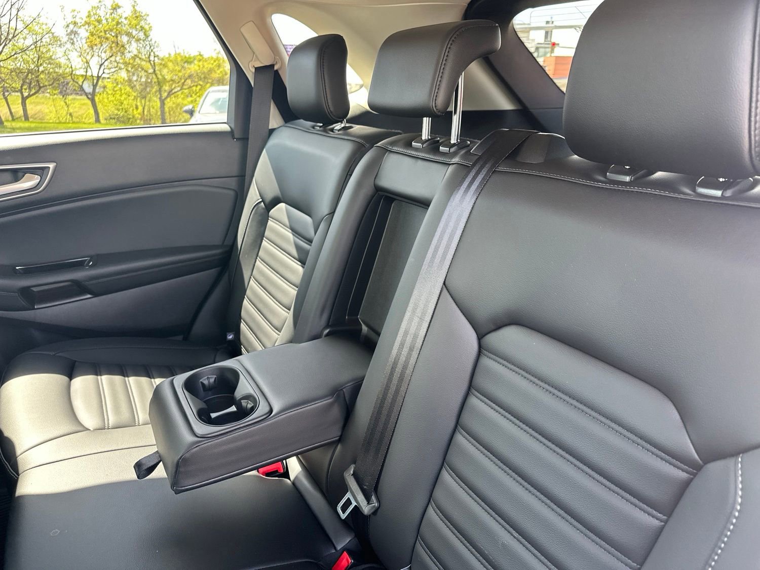 Used 2019 Ford Edge SEL w/ Equipment Group 201A AWD/4WD image 21