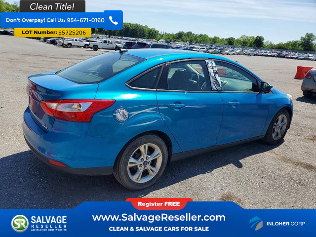 Used 2014 Ford Focus SE w/ SE Winter Package FWD image 4