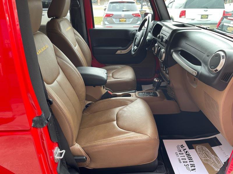 Used 2015 Jeep Wrangler Sahara image 31