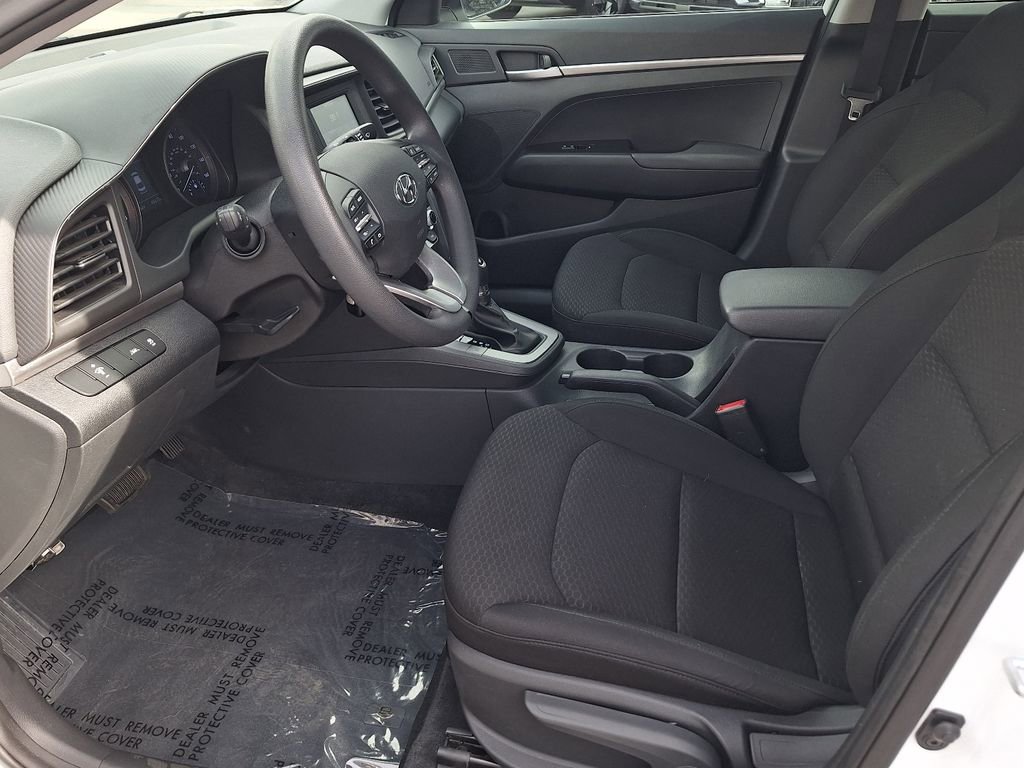 Used 2020 Hyundai Elantra SE w/ Cargo Package (C1) image 10