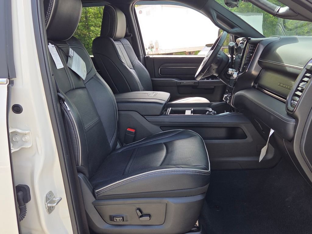 Used 2024 RAM 3500 Limited image 15