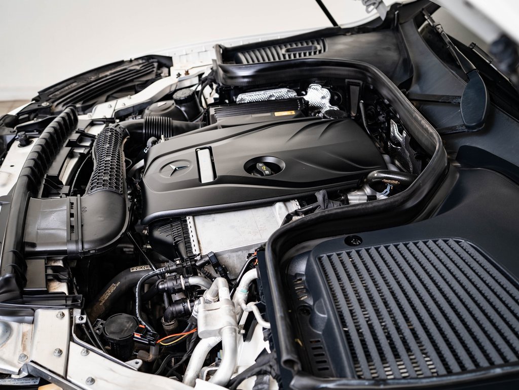 Used 2017 Mercedes-Benz GLC 300 4MATIC image 38