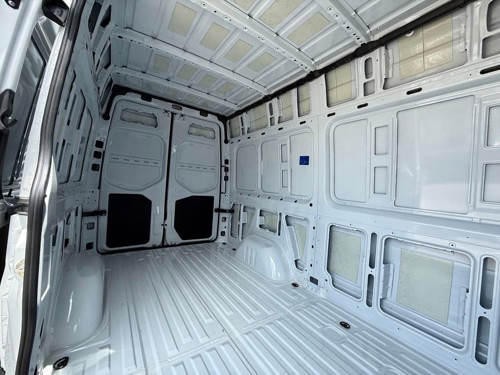 Used 2026 Mercedes-Benz Sprinter 2500 image 12
