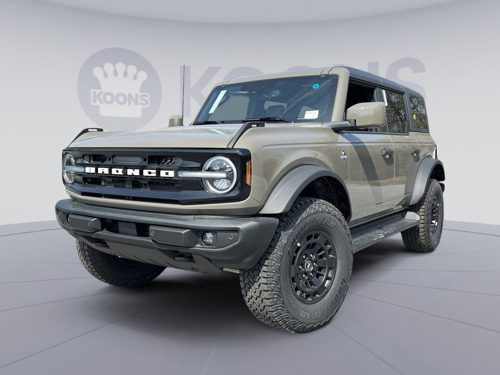 New 2026 Ford Bronco Outer Banks w/ Sasquatch Package