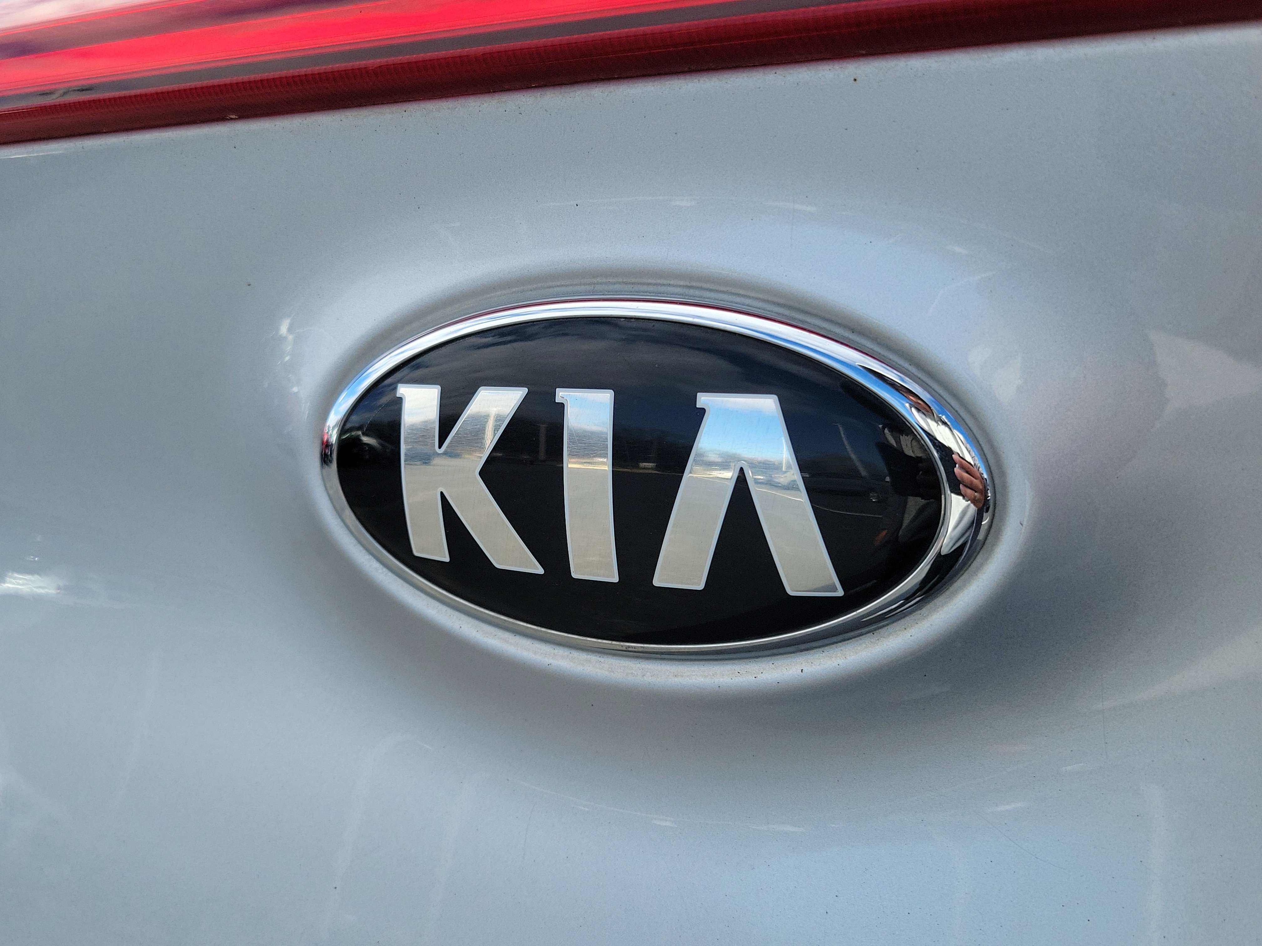 Used 2021 Kia Sportage LX image 7