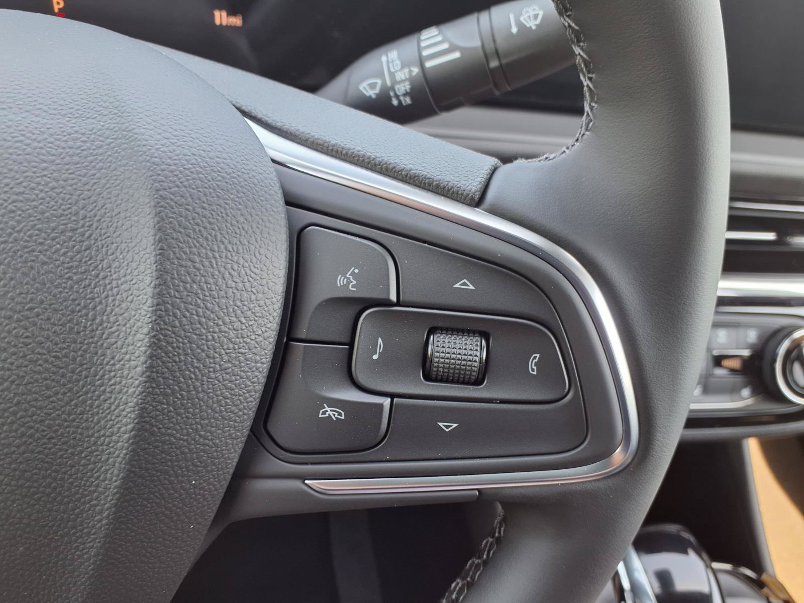 New 2026 Buick Envista Sport Touring w/ Convenience I Package FWD image 10