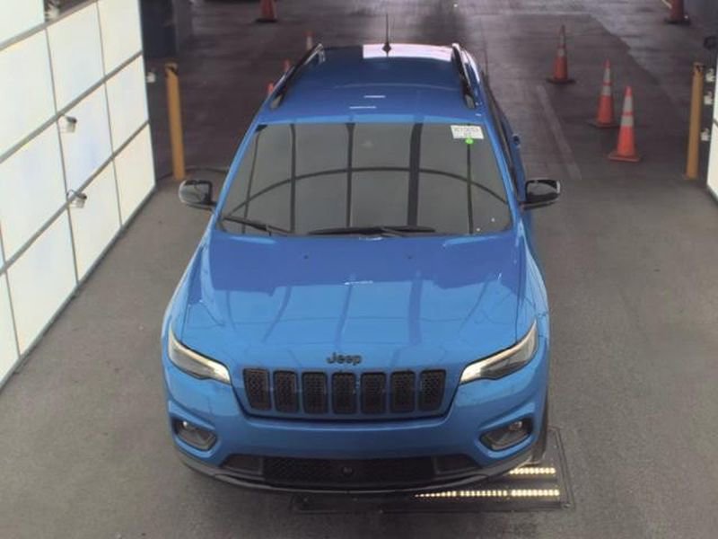 Used 2023 Jeep Cherokee Altitude Lux w/ Mopar Interior Package AWD/4WD image 2
