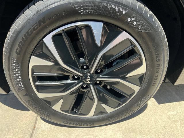 Used 2022 Kia EV6 Wind AWD/4WD image 21