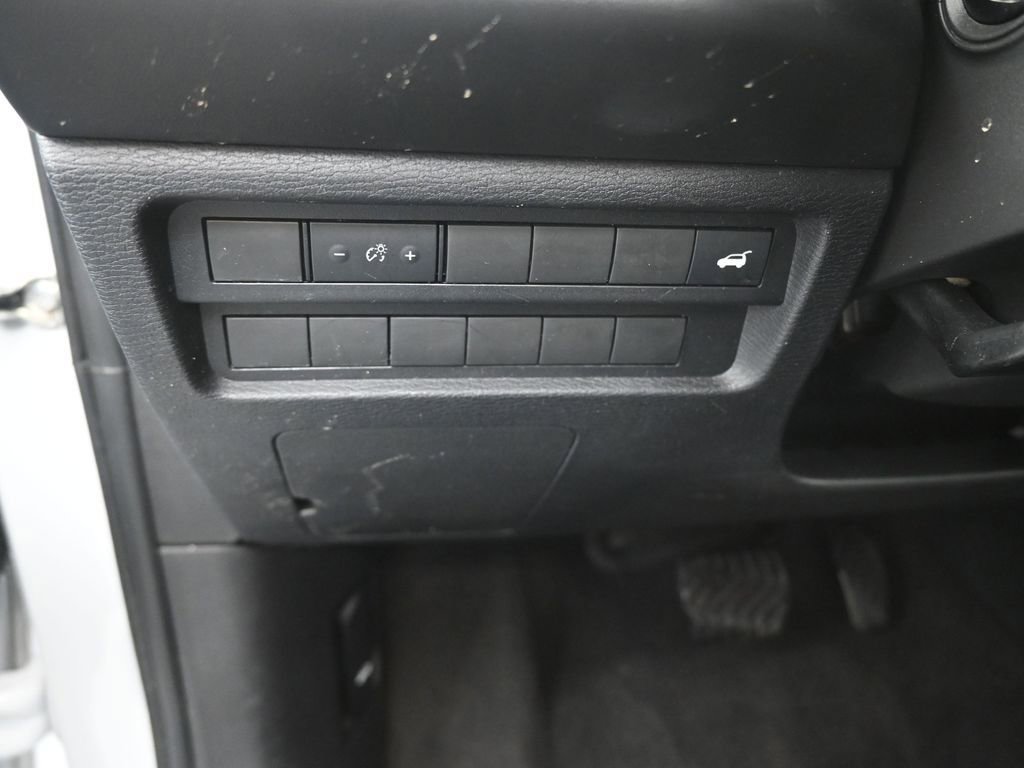 Used 2023 Mitsubishi Outlander SE AWD/4WD image 21