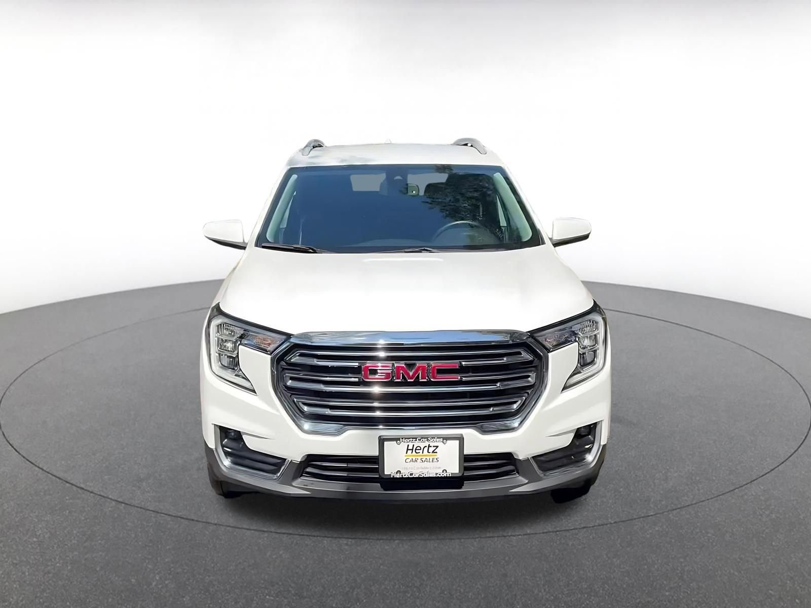 Used 2024 GMC Terrain SLT AWD/4WD image 4