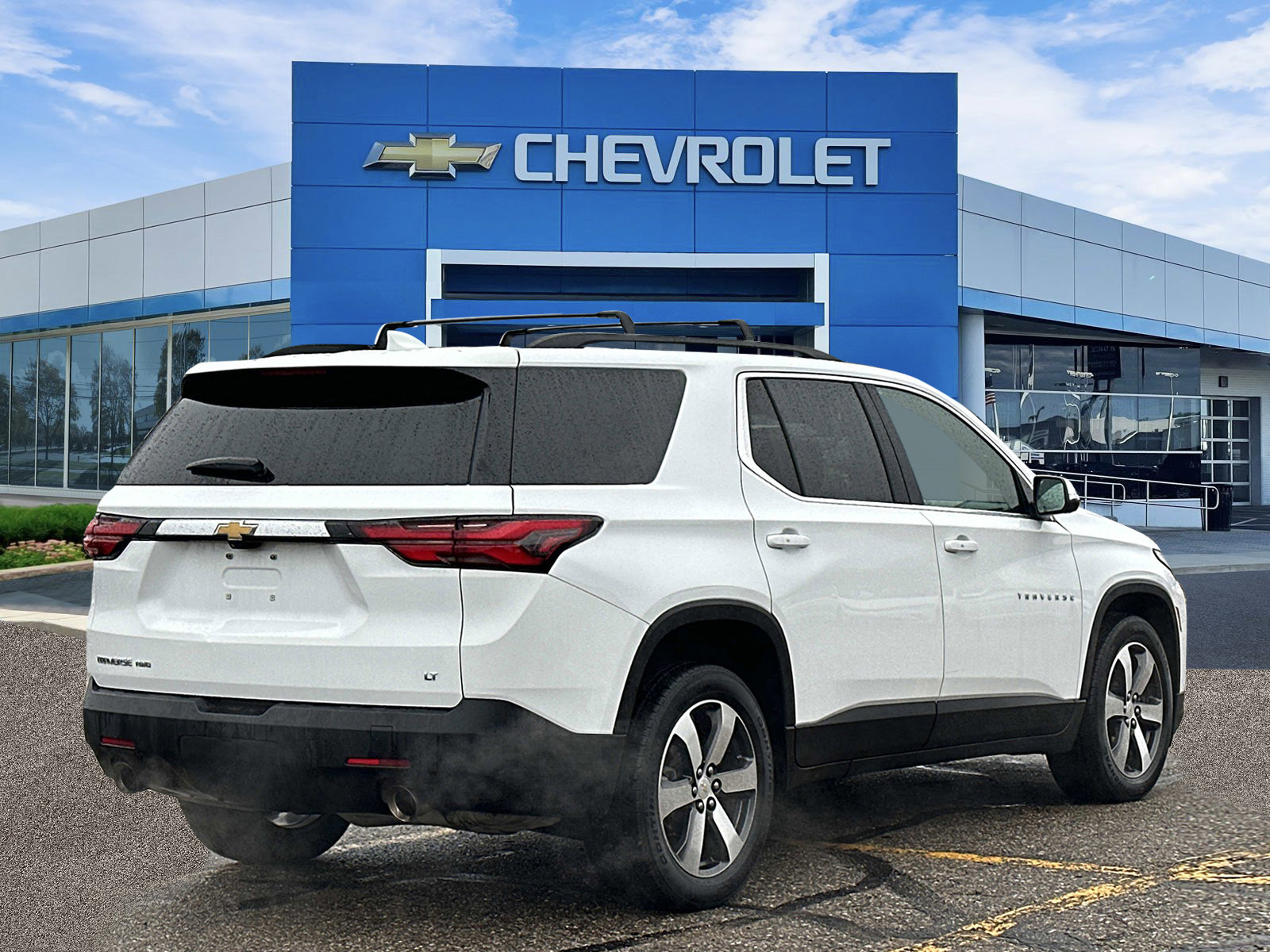 Certified 2023 Chevrolet Traverse LT w/ LT Premium Package image 4
