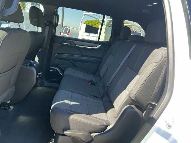 Used 2025 GMC Acadia Elevation image 24