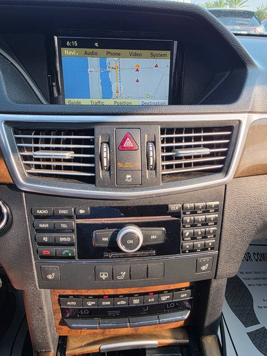 Used 2010 Mercedes-Benz E 350 Sedan image 15