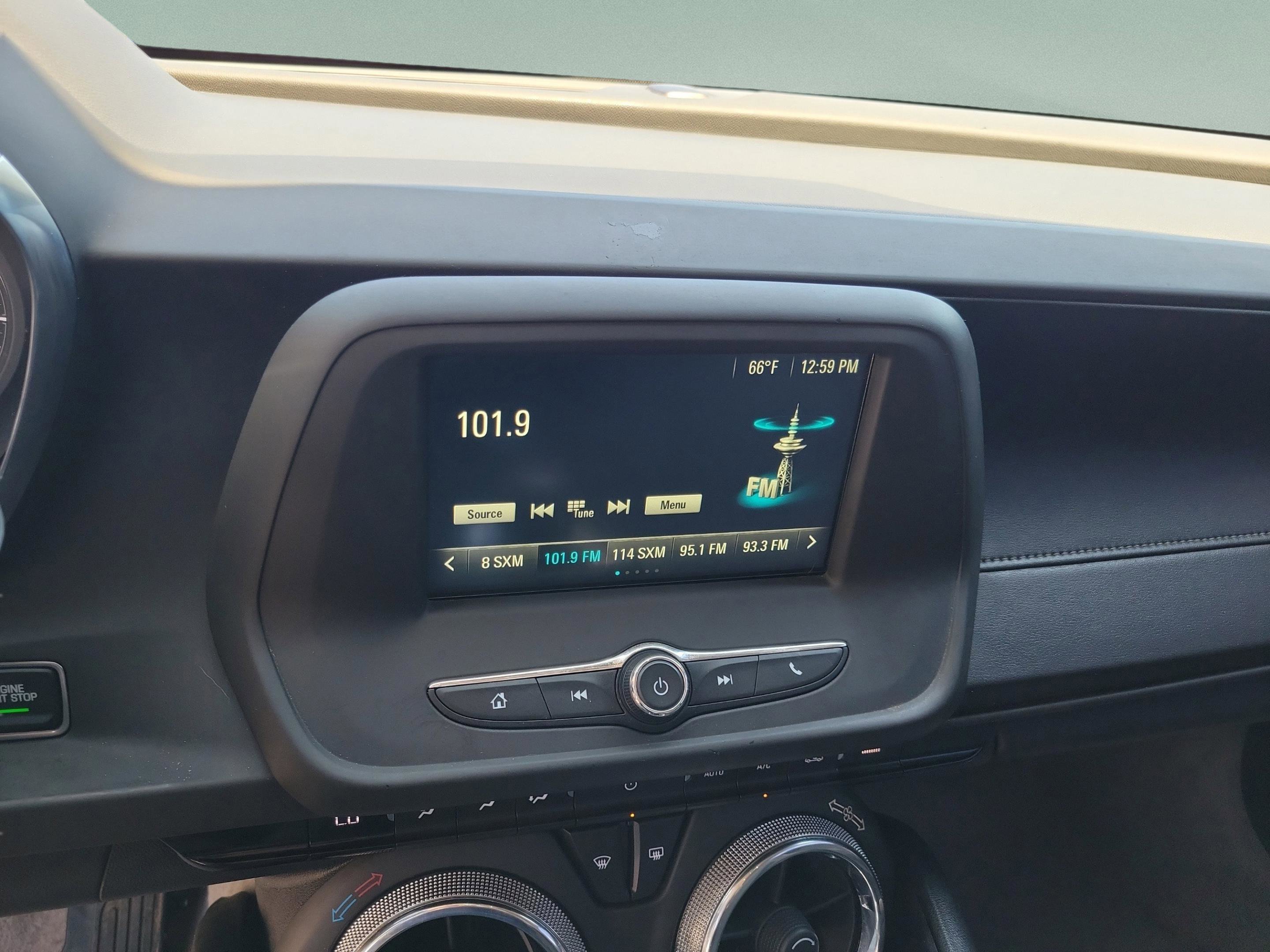 Used 2017 Chevrolet Camaro LT RWD image 18