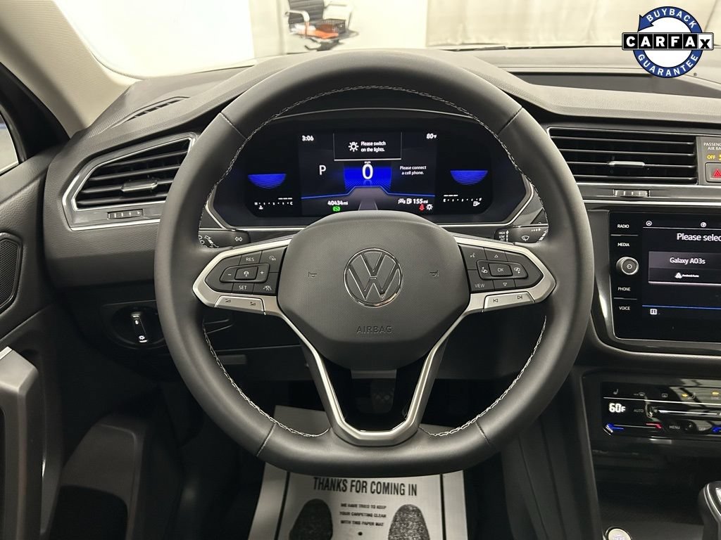Used 2022 Volkswagen Tiguan SE FWD image 12
