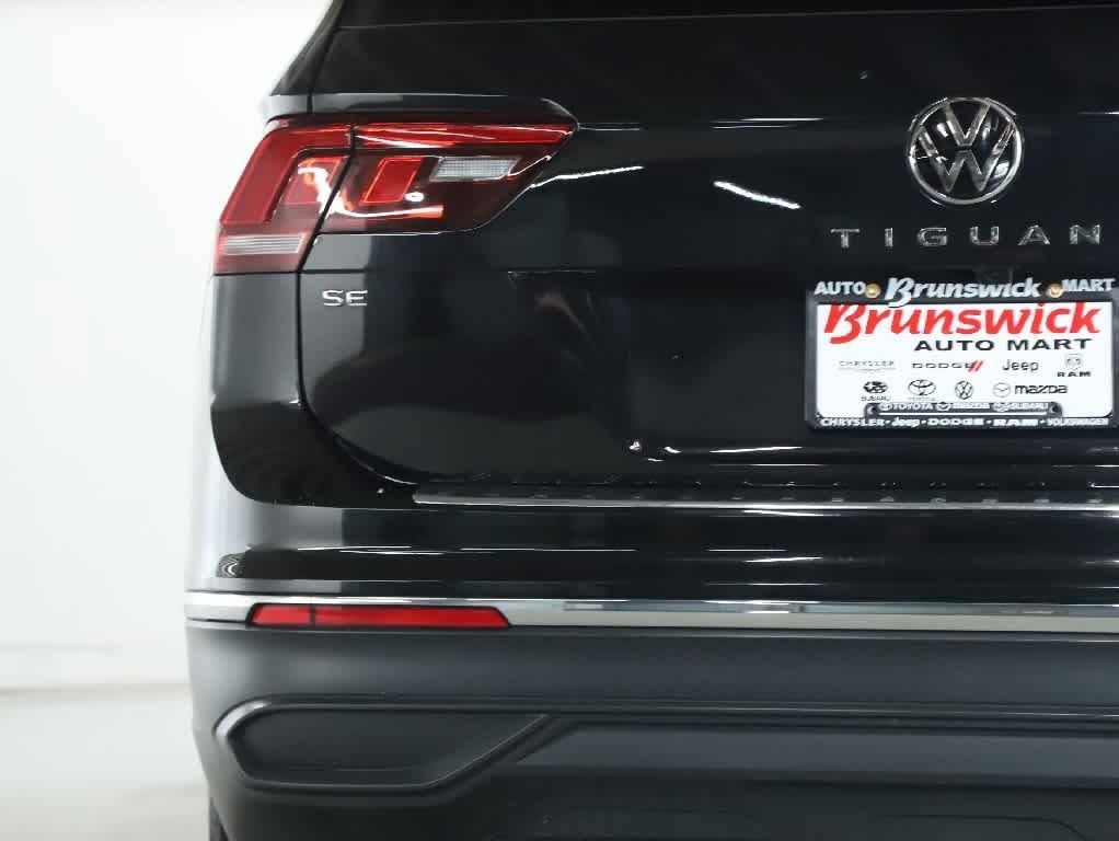 Certified 2023 Volkswagen Tiguan SE AWD/4WD image 43