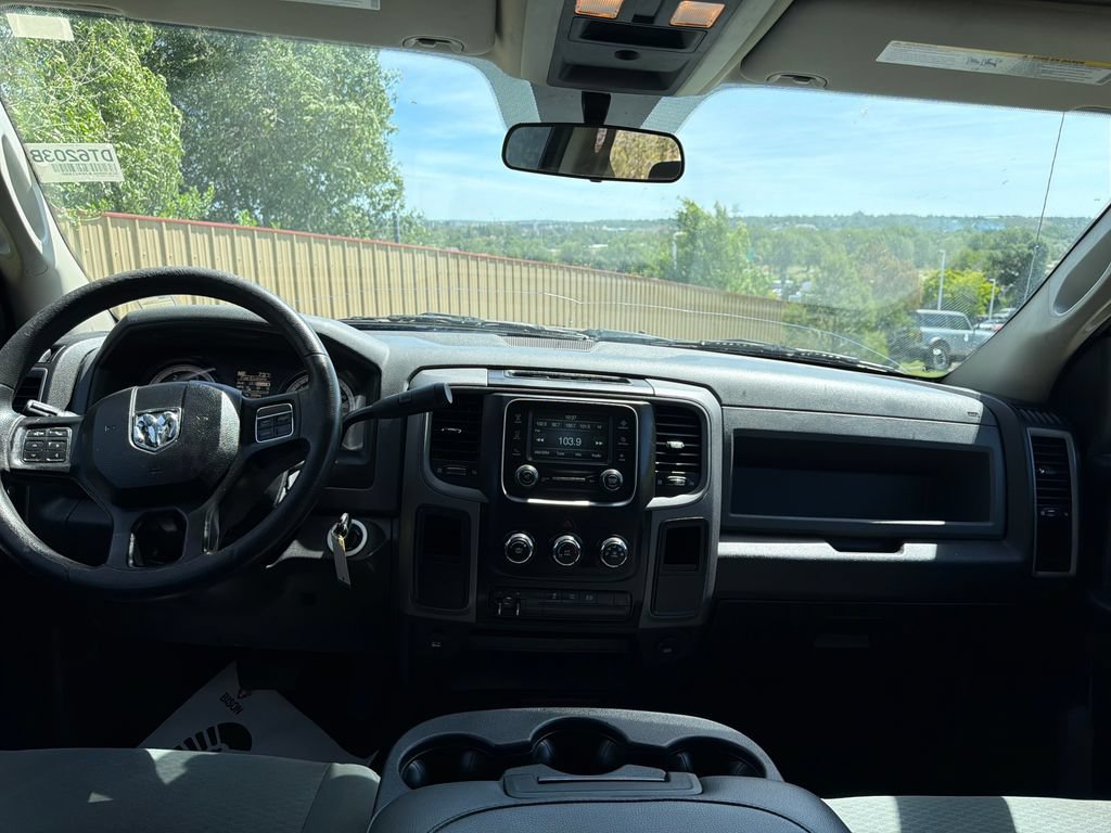 Used 2018 RAM 3500 Tradesman w/ Chrome Appearance Group AWD/4WD image 19