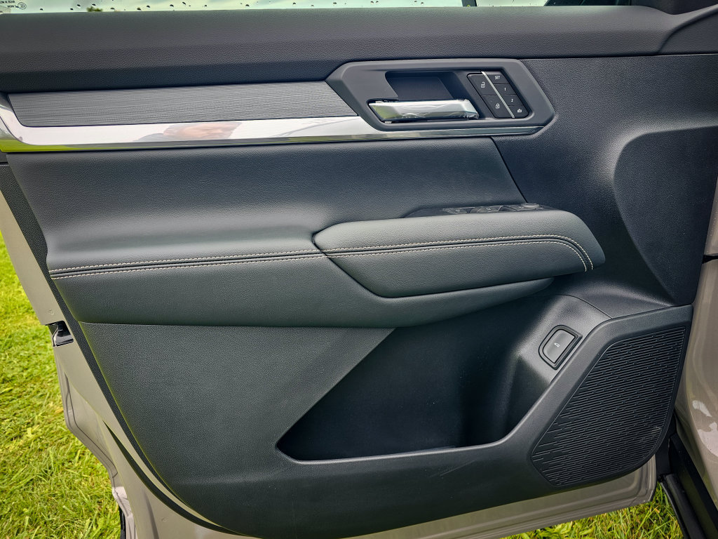 New 2027 GMC Terrain Elevation w/ Elevation Premium Package AWD/4WD image 9