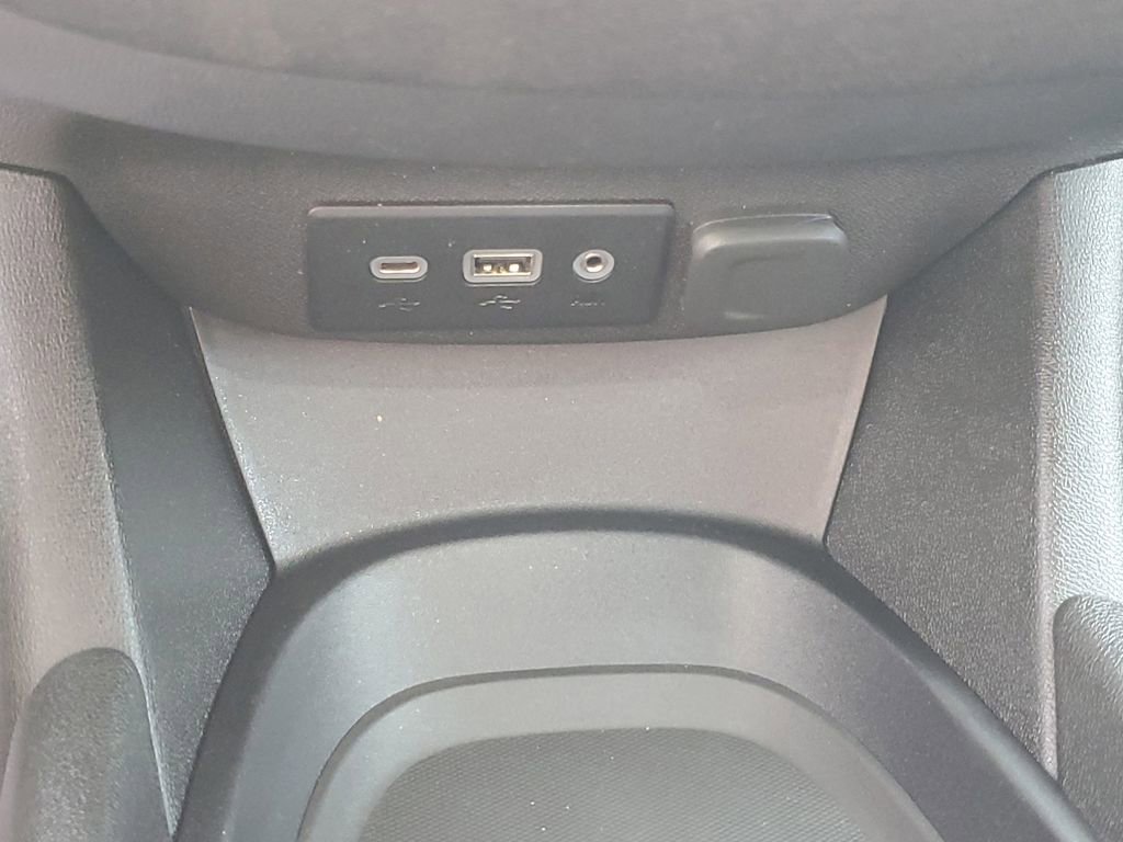 Used 2022 Chevrolet Malibu RS FWD image 16