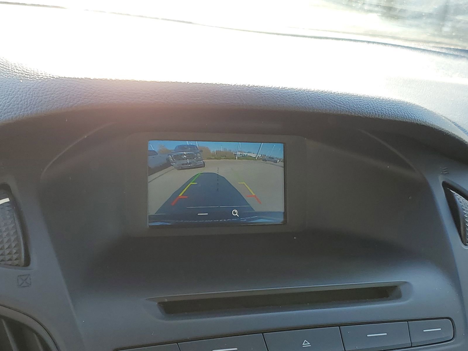 Used 2016 Ford Focus SE image 28