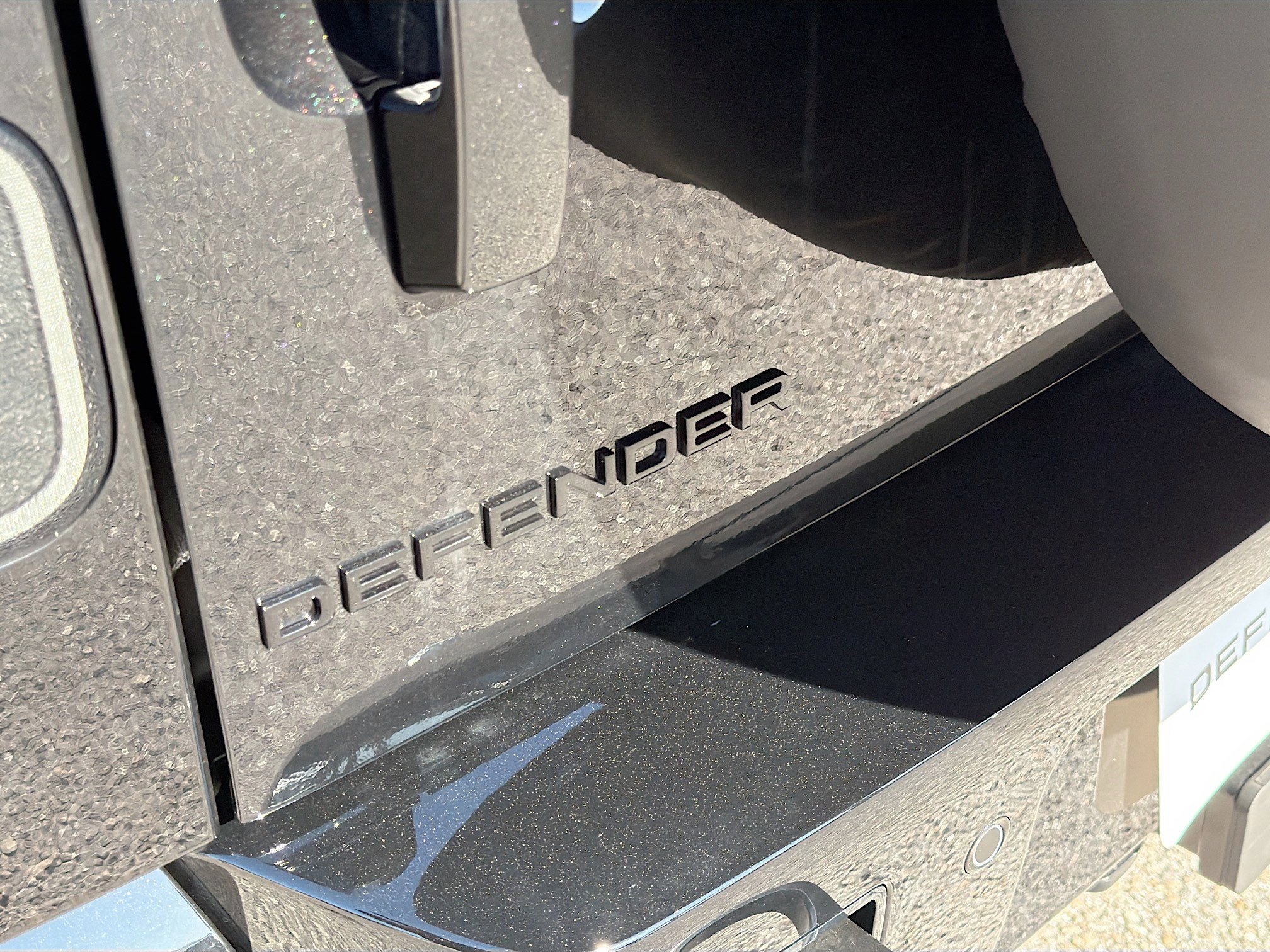 New 2026 Land Rover Defender 110 X-Dynamic SE image 11