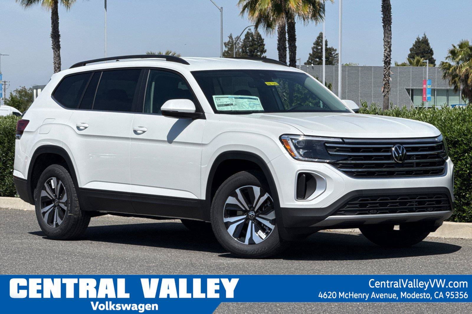 New 2026 Volkswagen Atlas SE FWD image 1
