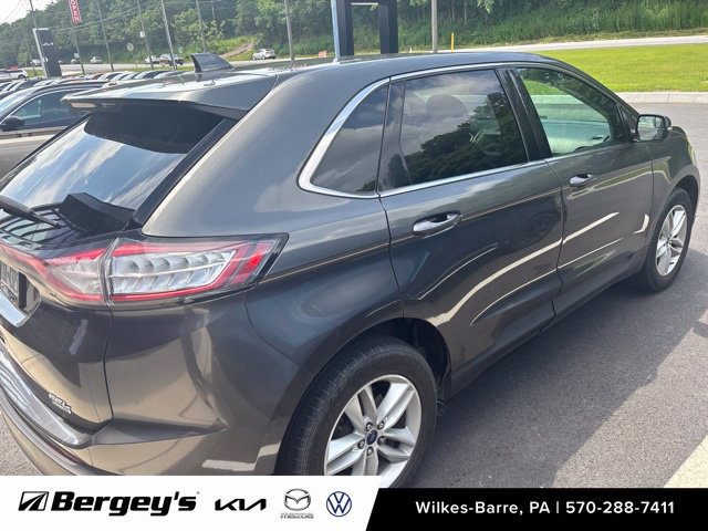 Used 2017 Ford Edge SEL w/ Equipment Group 201A AWD/4WD image 2