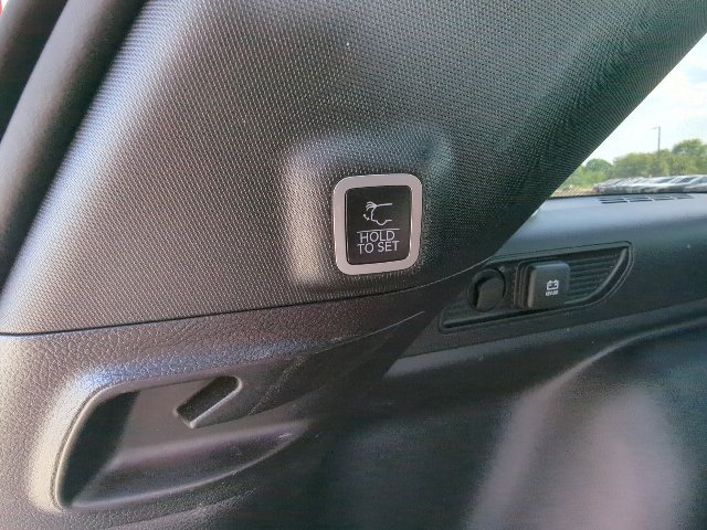 Used 2024 Jeep Grand Cherokee Limited w/ Luxury Tech Group II AWD/4WD image 36