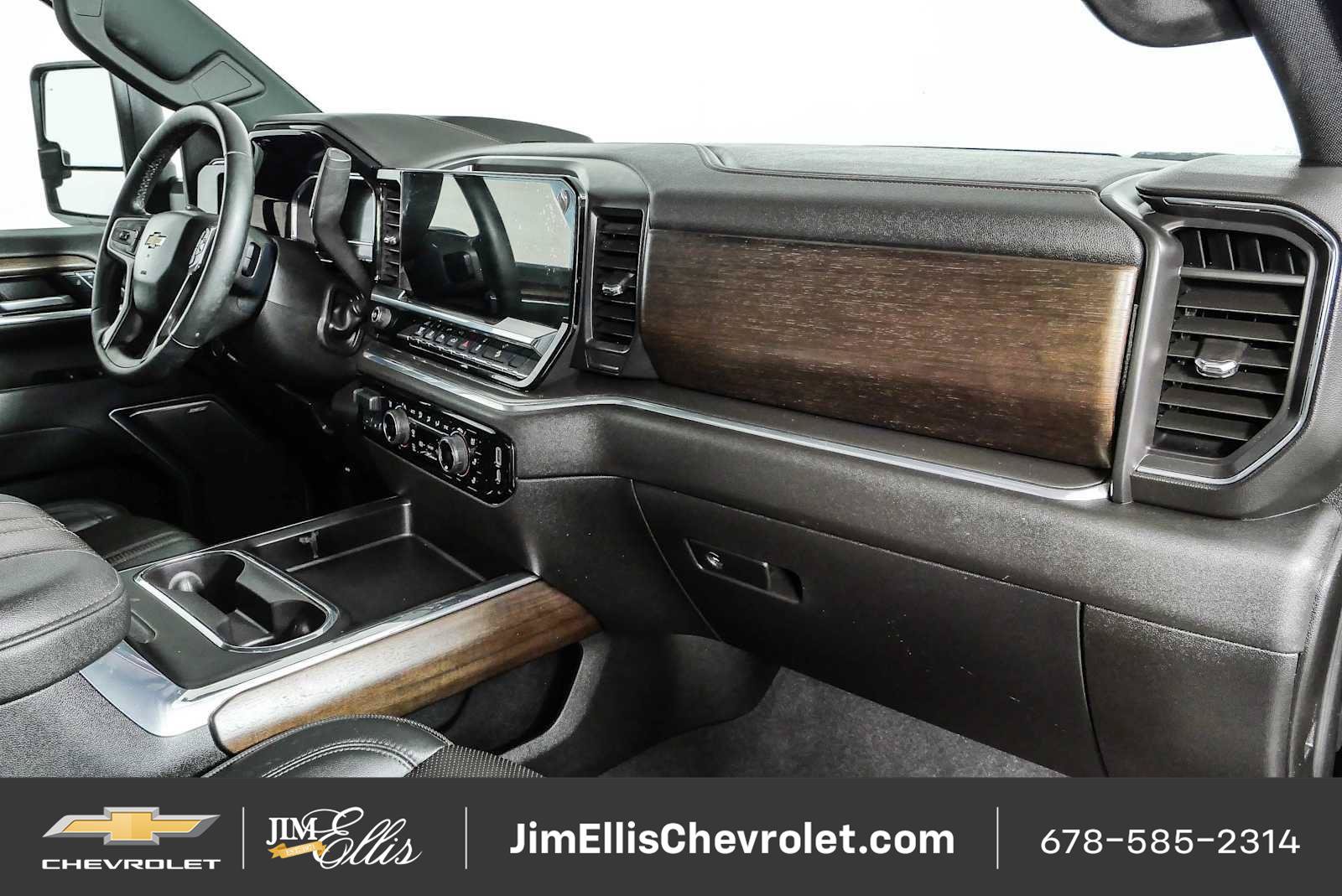 Certified 2025 Chevrolet Silverado 2500 High Country w/ High Country Premium Package AWD/4WD image 24
