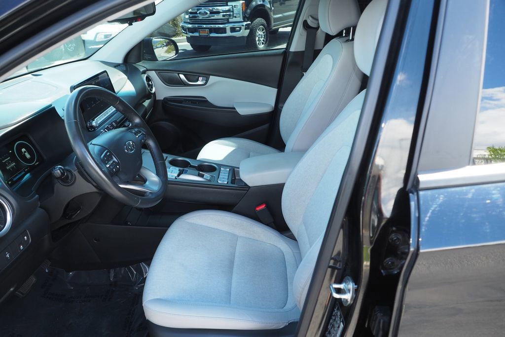 Used 2023 Hyundai Kona SEL image 15