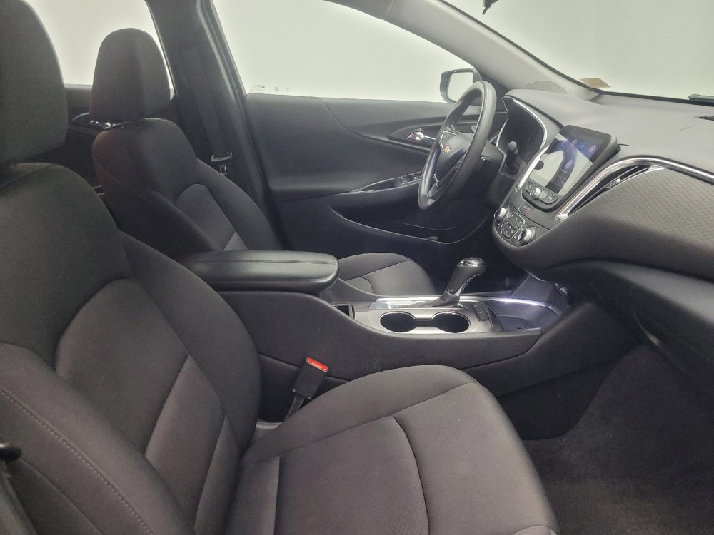 Used 2020 Chevrolet Malibu LT FWD image 21