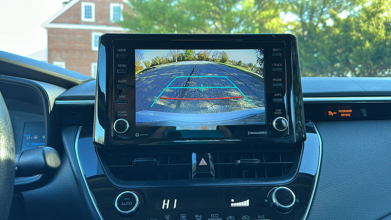 Used 2022 Toyota Corolla LE image 20