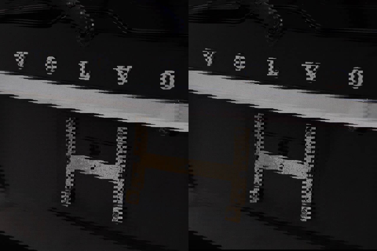 Used 2017 Volvo XC60 T5 w/ Tailgate Package image 18