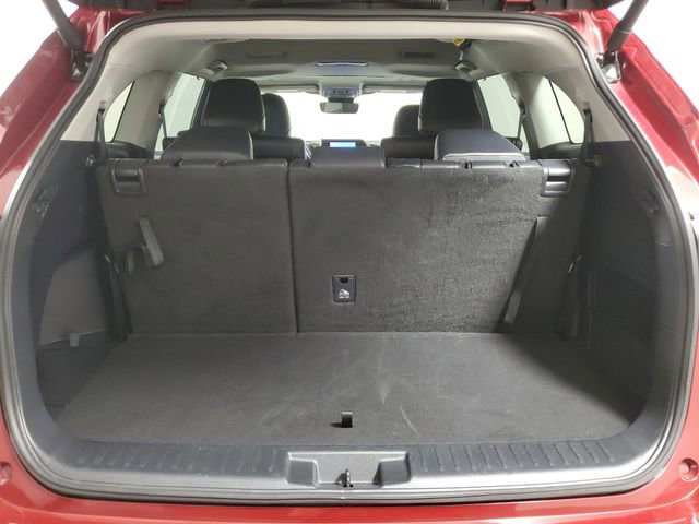 Used 2025 Toyota Highlander XLE image 10