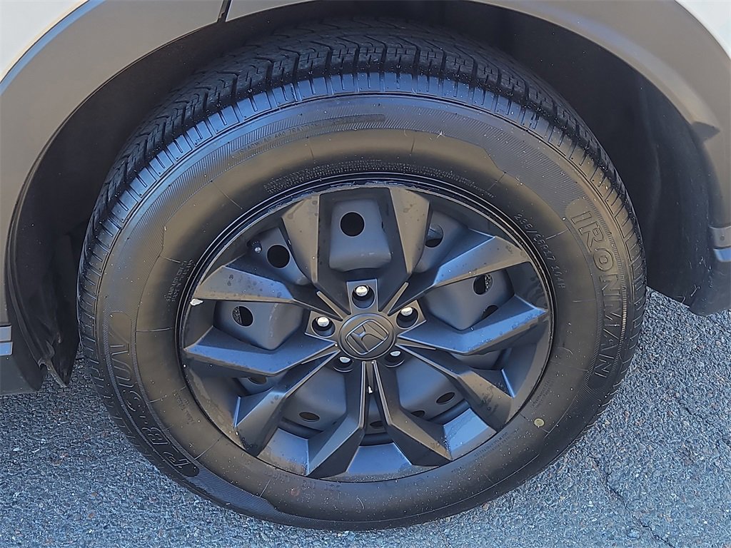 Used 2024 Honda CR-V LX image 8