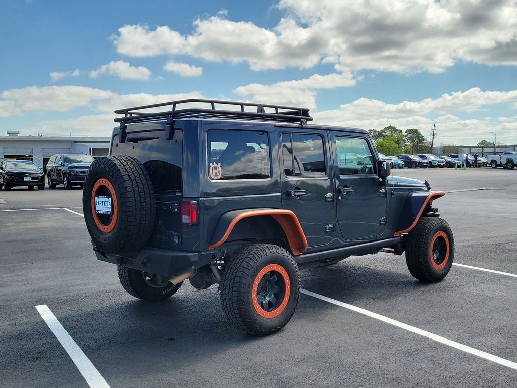 Used 2016 Jeep Wrangler Unlimited Rubicon w/ Connectivity Group image 17