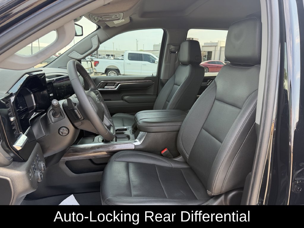 Used 2023 Chevrolet Silverado 1500 LTZ AWD/4WD image 27