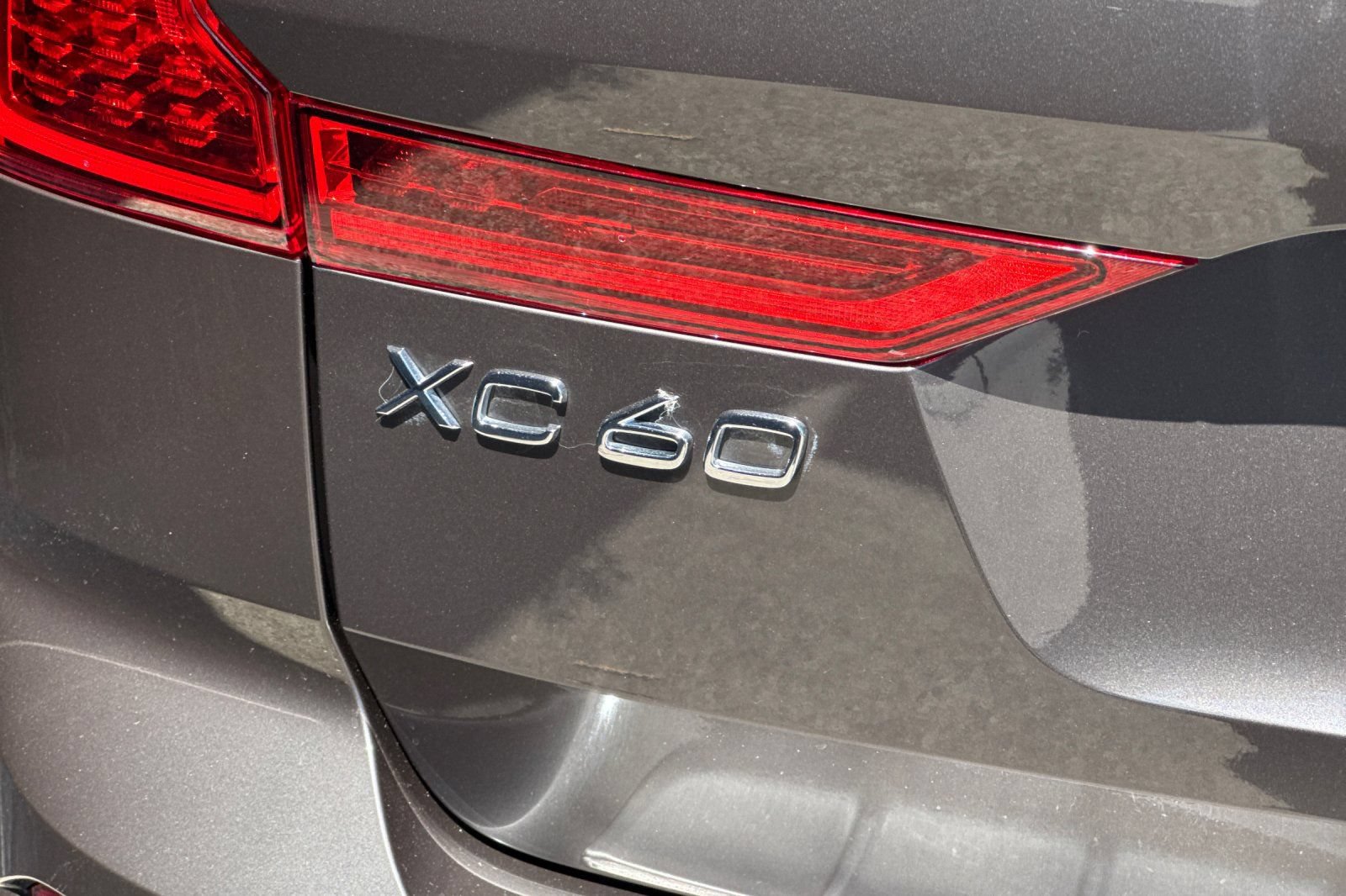 Certified 2023 Volvo XC60 B6 Ultimate w/ Protection Package Premier AWD/4WD image 13