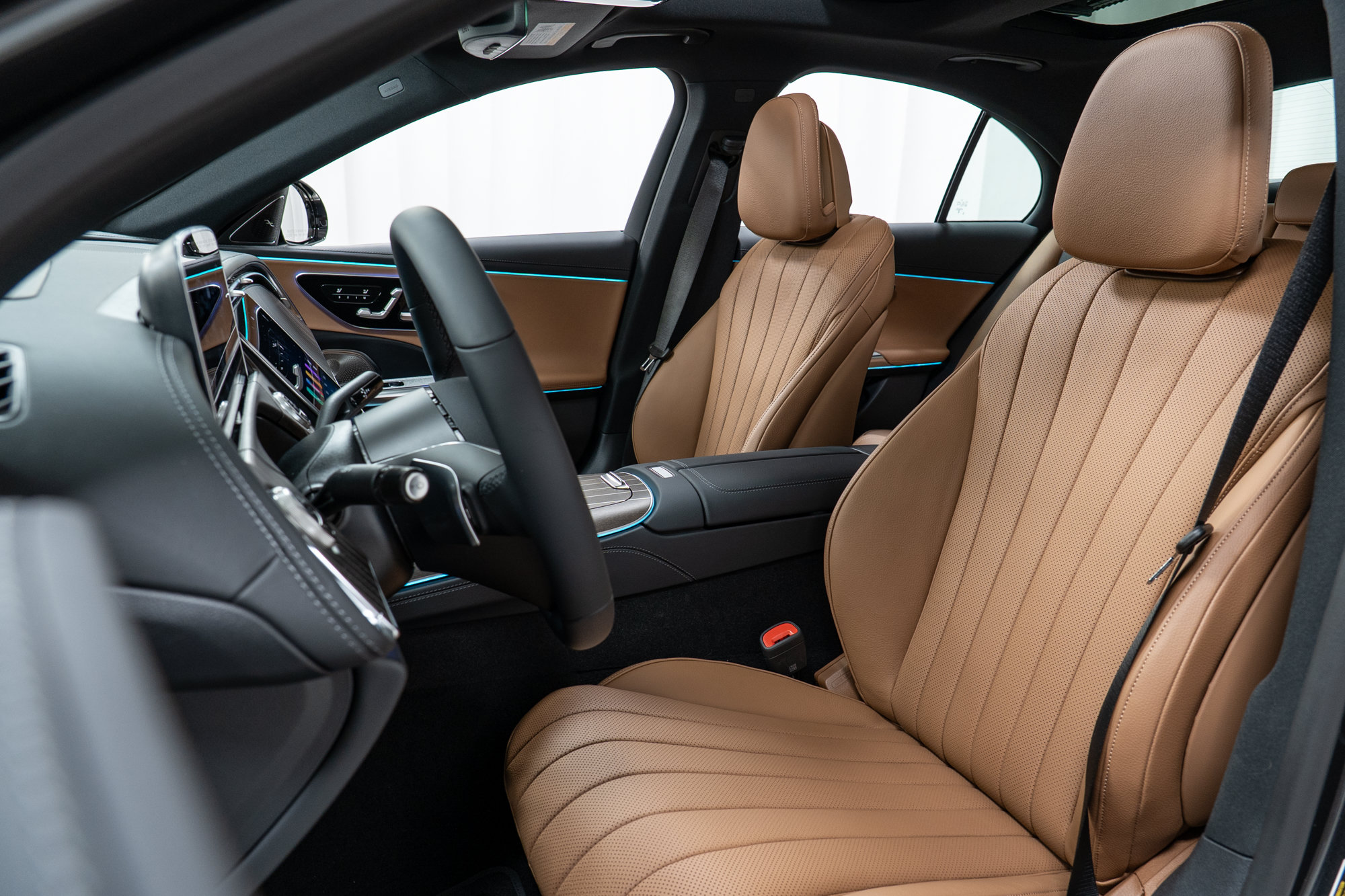 New 2026 Mercedes-Benz E 450 4MATIC Sedan image 13