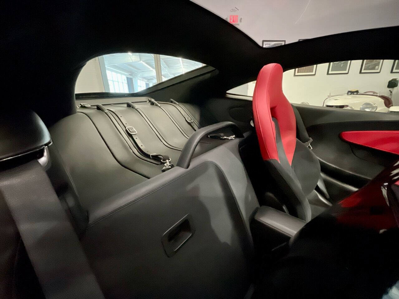 Used 2017 McLaren 570S RWD image 52