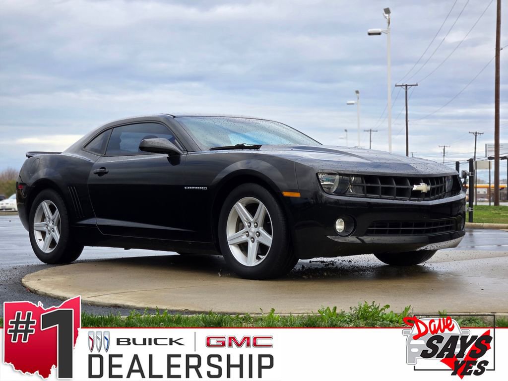 Used 2011 Chevrolet Camaro LT image 1