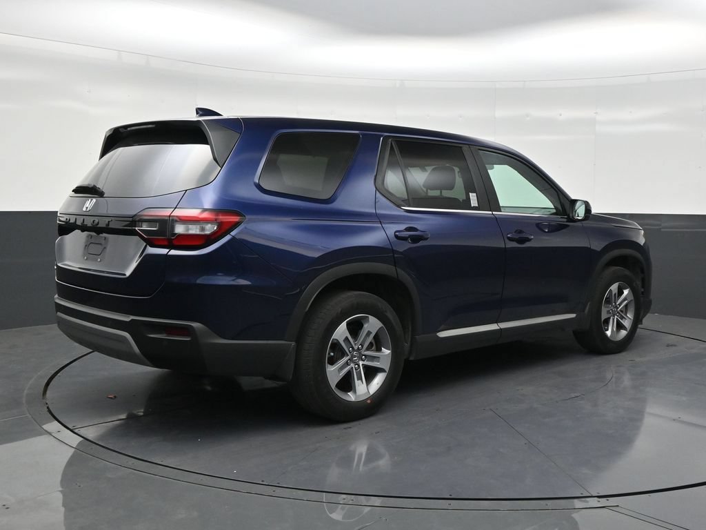 Used 2025 Honda Pilot EX-L image 5
