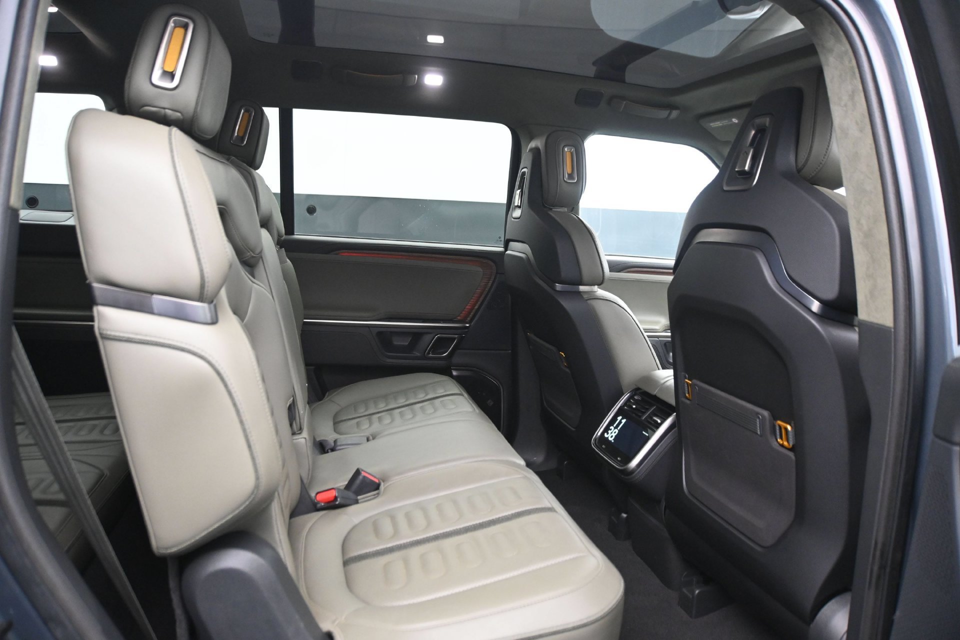 Used 2023 Rivian R1S Adventure Quad AWD/4WD image 14