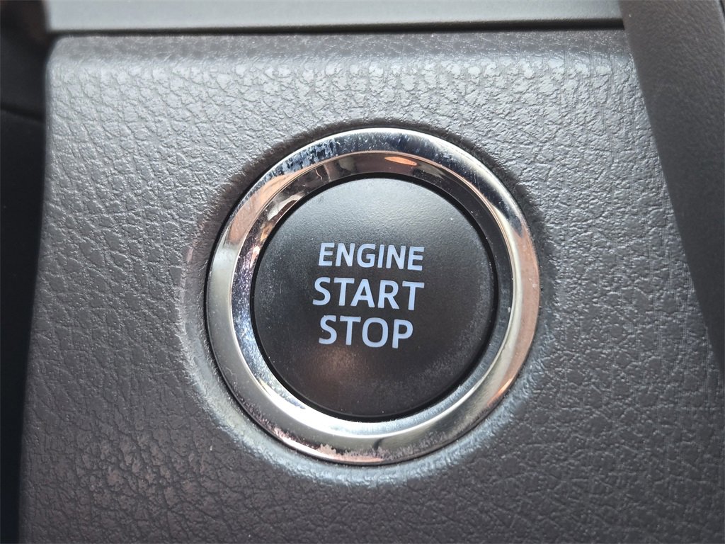 Used 2019 Toyota Camry LE w/ Convenience Package image 22