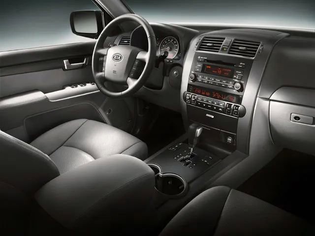 Used 2009 Kia Borrego EX image 4