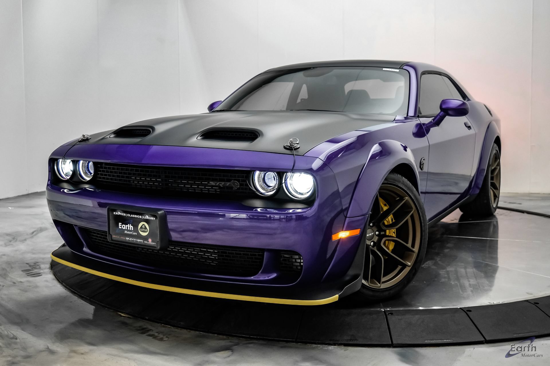 Used 2023 Dodge Challenger SRT Hellcat RWD image 6