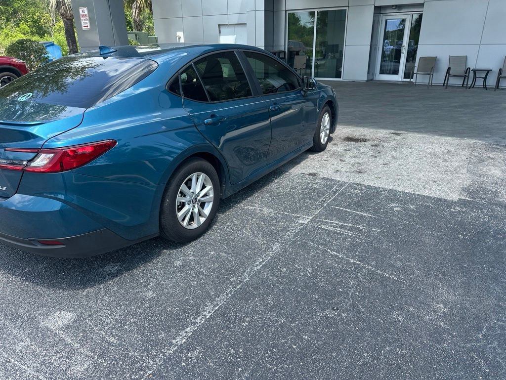 Used 2025 Toyota Camry LE w/ Convenience Package FWD image 3