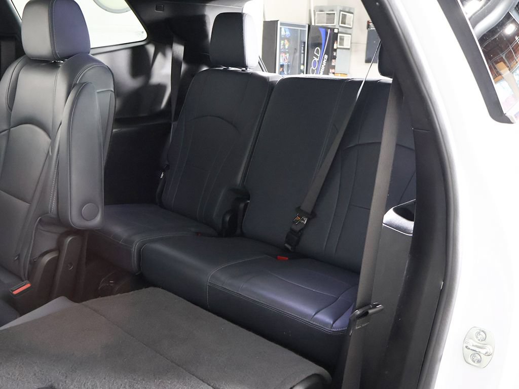 Used 2024 Buick Enclave Premium FWD image 38