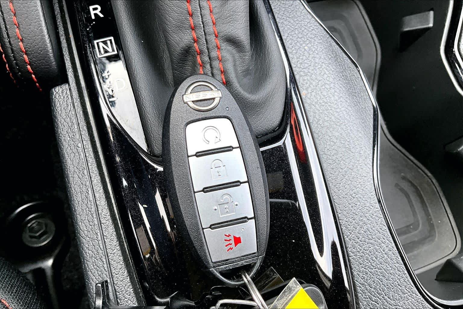 Used 2022 Nissan Frontier Pro-X RWD image 15
